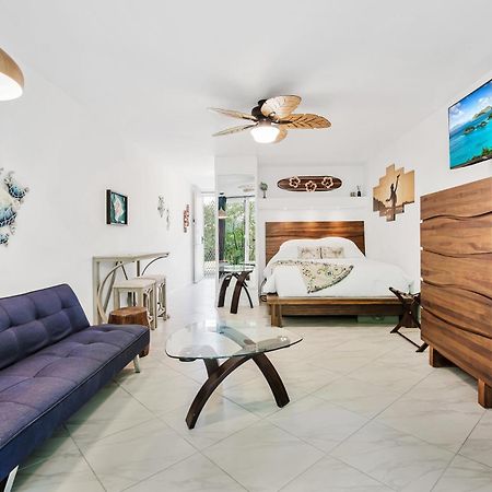 Downtown Hawaiian Theme Condo With Hot Tub, Pool & Beach - Kona Islander Inn Kailua-Kona Luaran gambar