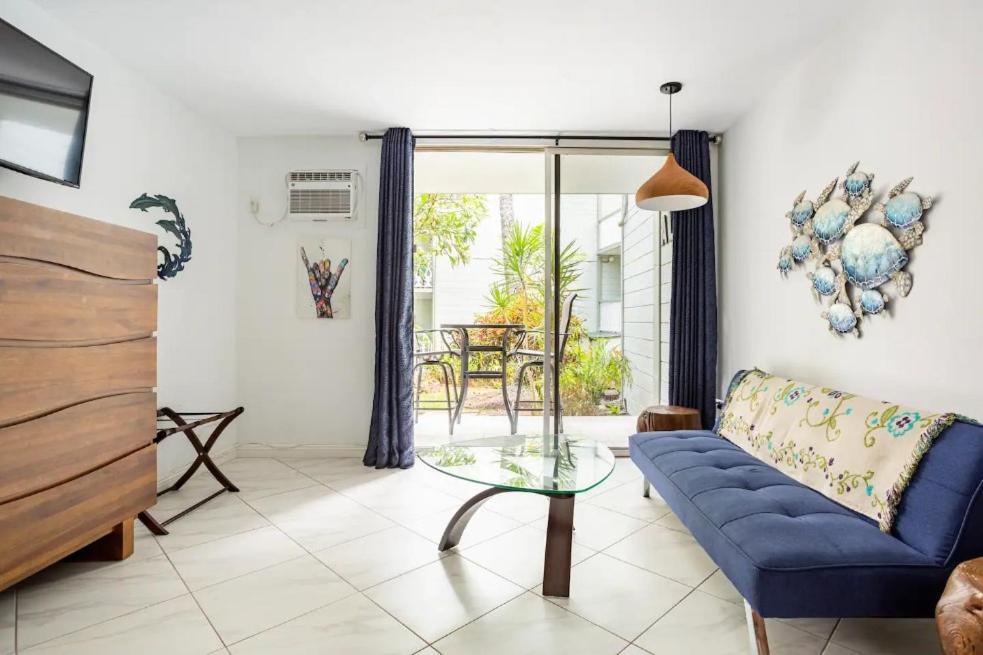 Downtown Hawaiian Theme Condo With Hot Tub, Pool & Beach - Kona Islander Inn Kailua-Kona Luaran gambar