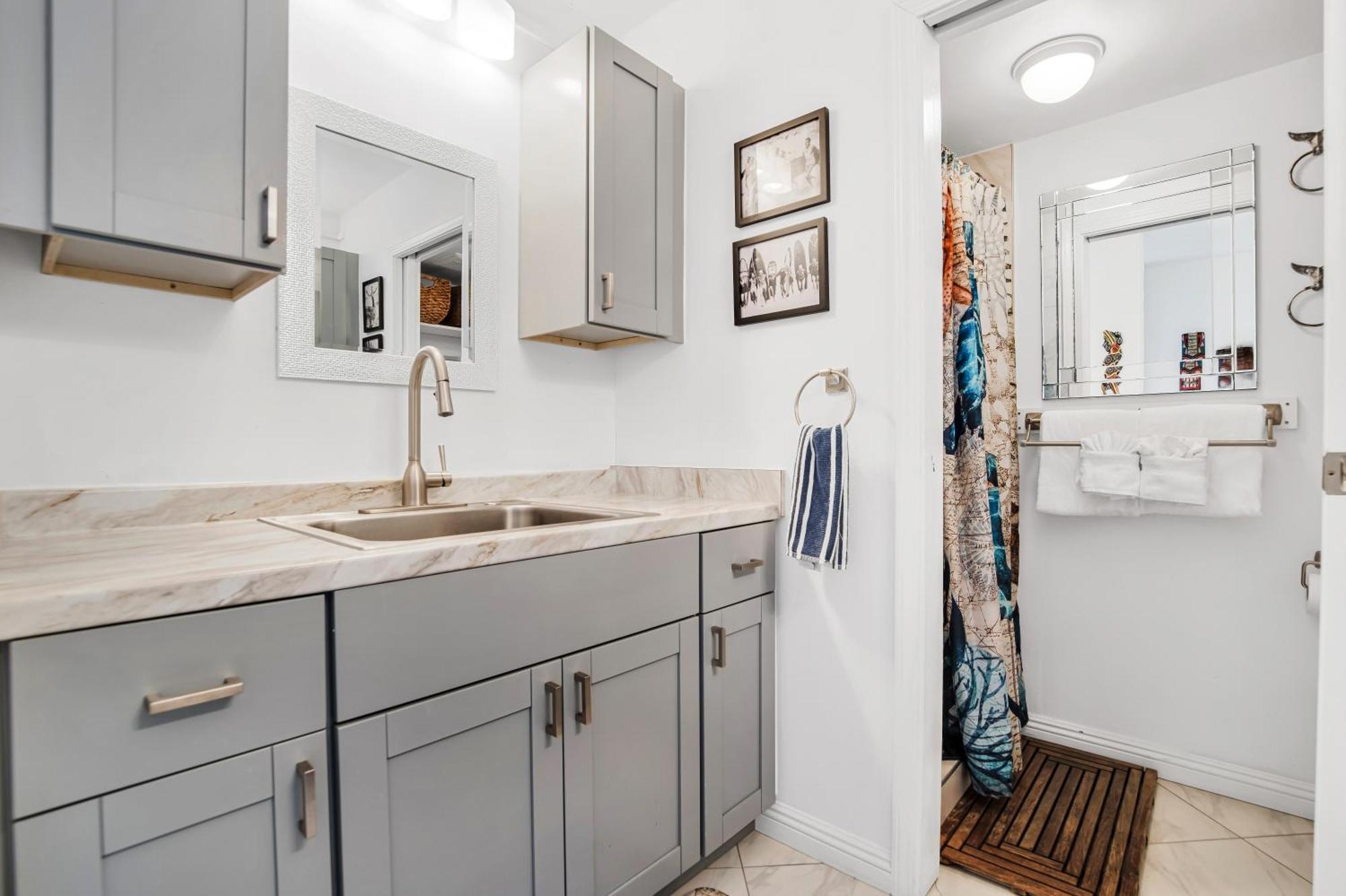 Downtown Hawaiian Theme Condo With Hot Tub, Pool & Beach - Kona Islander Inn Kailua-Kona Luaran gambar